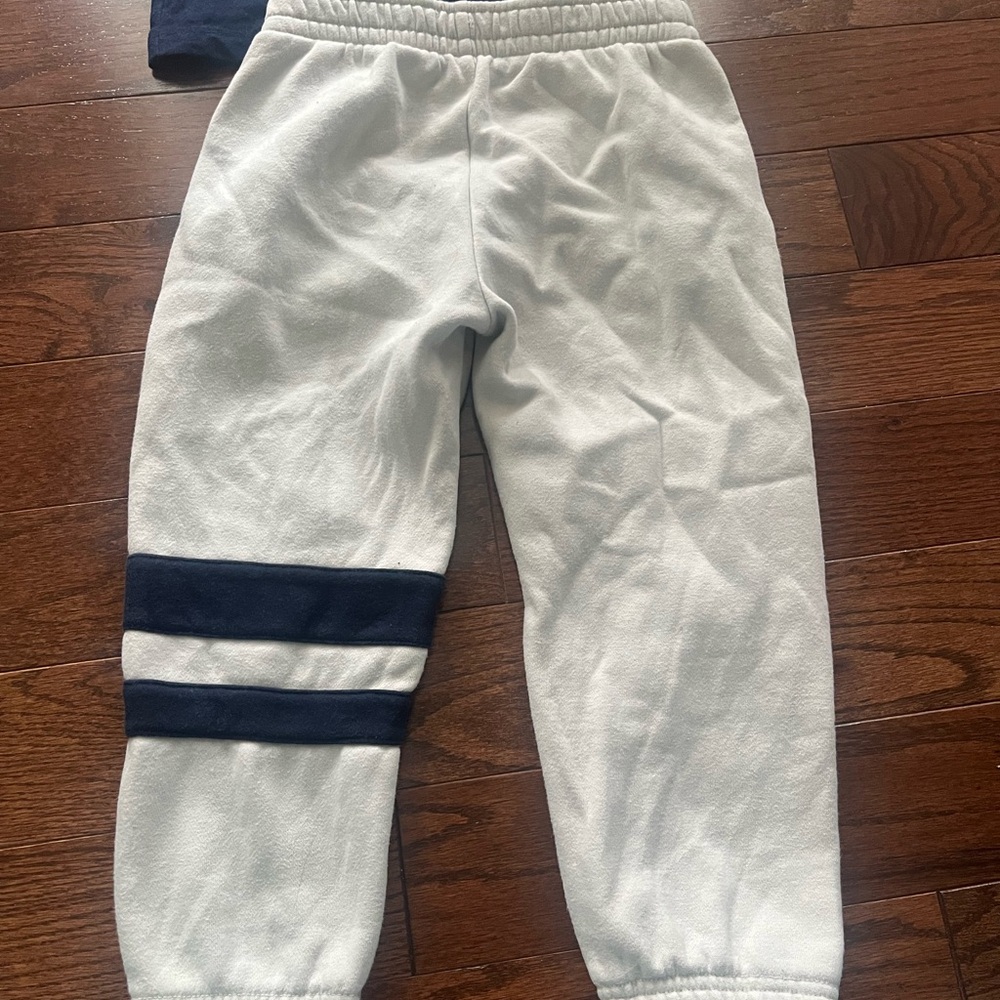 Mickey Mouse Toddler Set - Picture 4 of 6